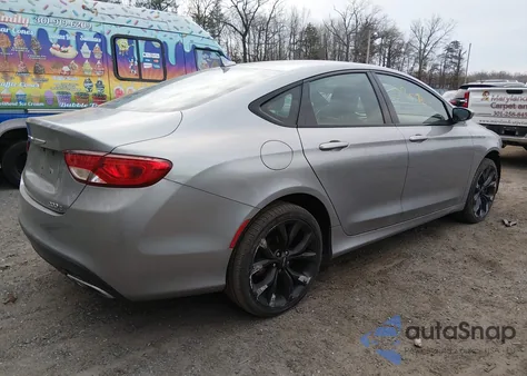 2015 Chrysler 200 S z USA, uszkodzony, nr VIN 1C3CCCBB9FN539947